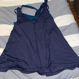 Lululemon tank, 8 w/built in bra! Tank is more of a navy color and bra is a jade